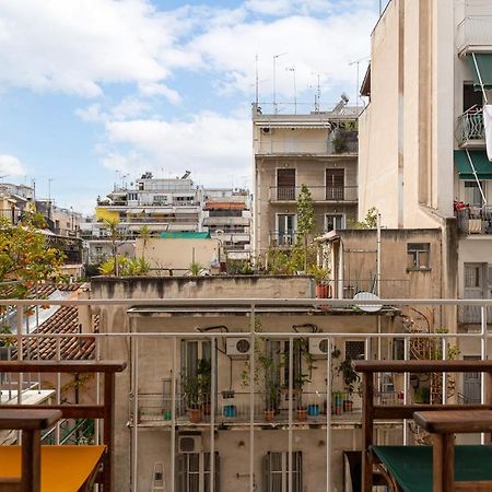 Studio With Sunny Balcony In Exarcheia Atenas Exterior foto